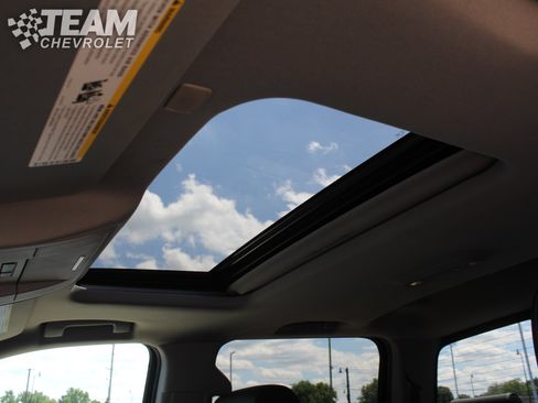 Used 2018 GMC Sierra 1500 Denali w/ Denali Ultimate Package AWD/4WD image 12