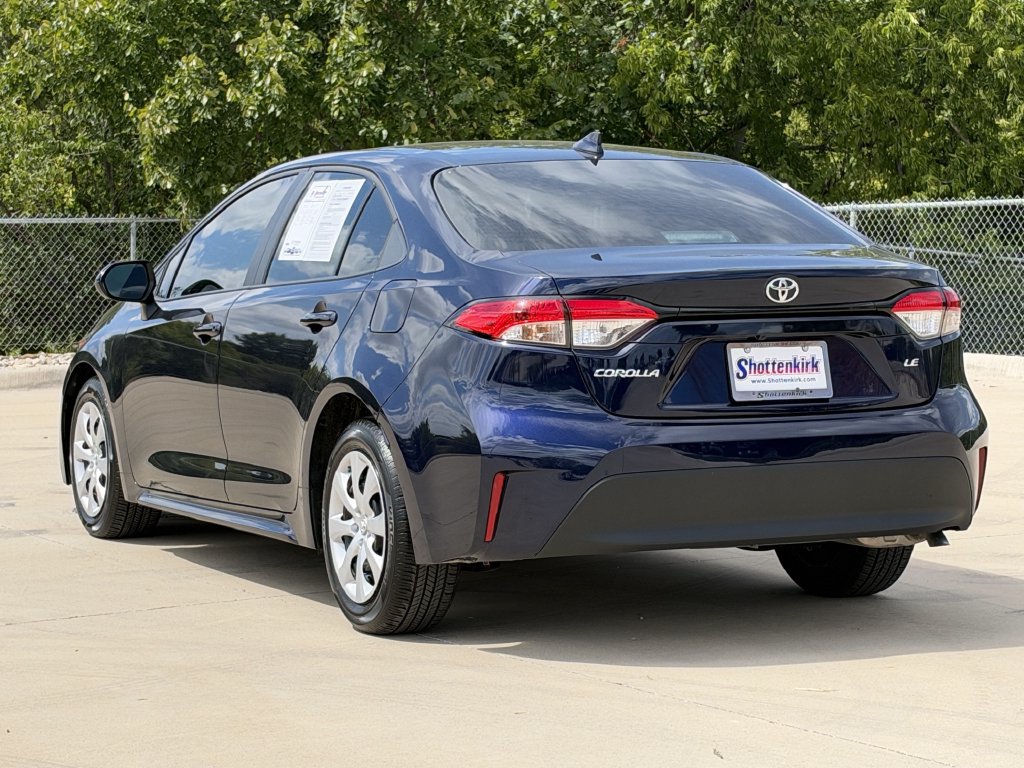 Used 2026 Toyota Corolla LE FWD image 4