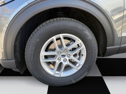 New 2026 Ford Explorer Active w/ Active Comfort Package image 14