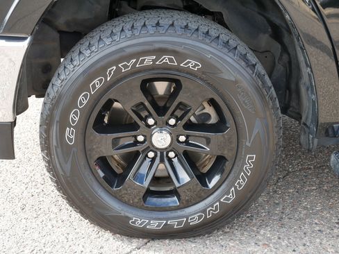 Used 2020 RAM 1500 Laramie image 15