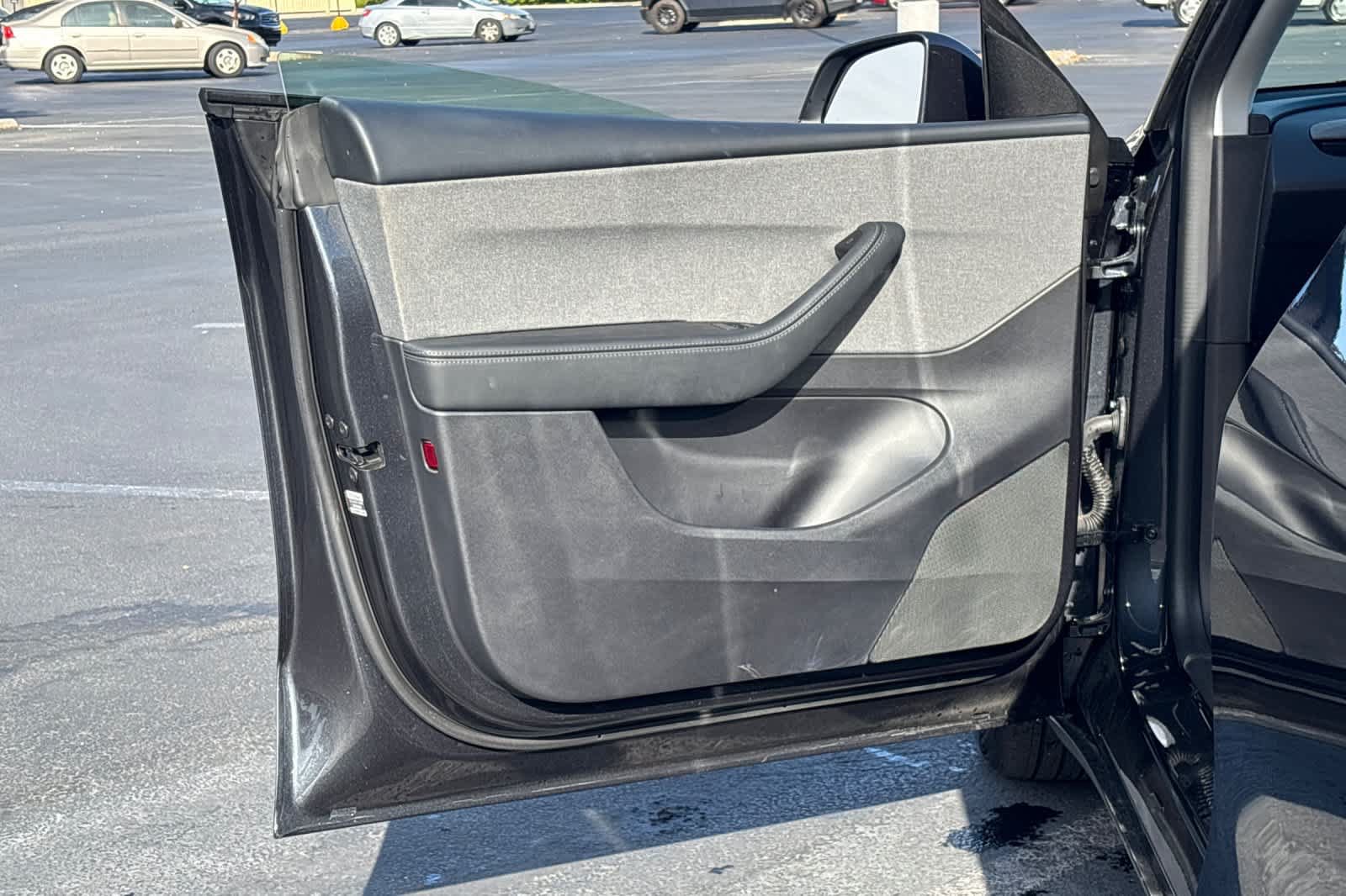 Used 2026 Tesla Model Y 2WD image 14