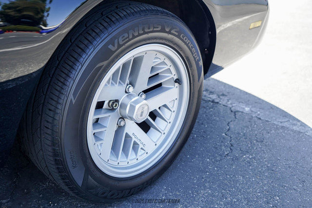 Used 1992 Pontiac Firebird Formula RWD image 86