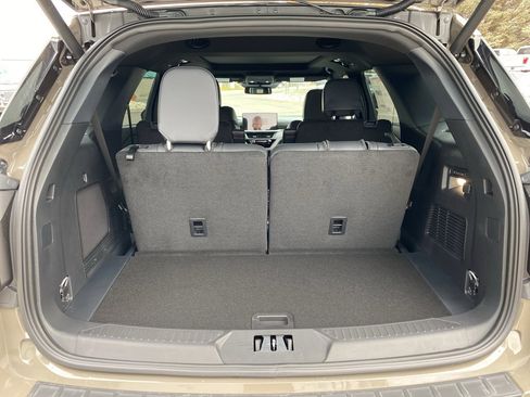 New 2026 Ford Explorer ST w/ Sun And Sound Package image 4