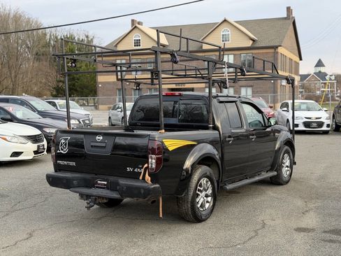 Used 2014 Nissan Frontier SV w/ SV Value Truck Package AWD/4WD image 8