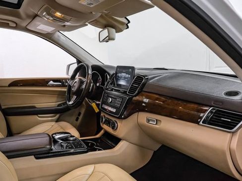 Used 2018 Mercedes-Benz GLS 450 4MATIC w/ Premium Package image 15