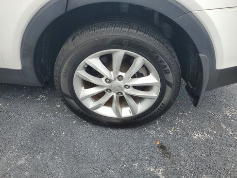 Used 2017 Kia Sorento FWD image 7