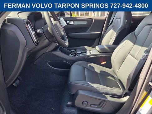 New 2026 Volvo XC40 B5 Core image 12