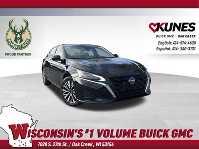 Used 2024 Nissan Altima 2.5 SV w/ SV Premium Package