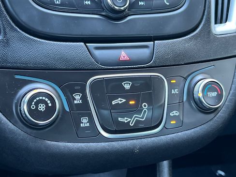 Used 2017 Chevrolet Malibu LS FWD image 20