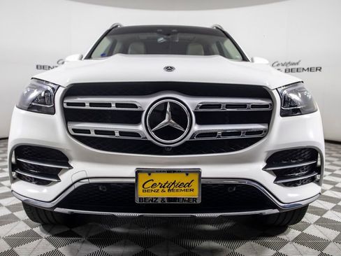 Used 2023 Mercedes-Benz GLS 450 4MATIC image 7