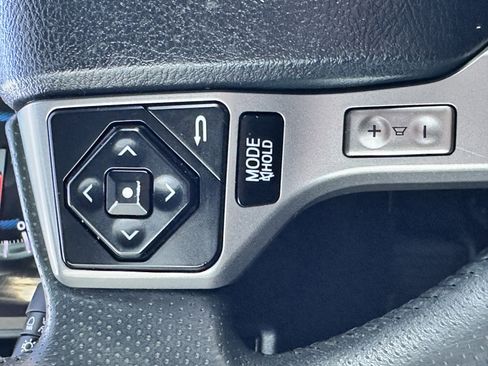 Used 2017 Toyota 4Runner SR5 Premium image 43