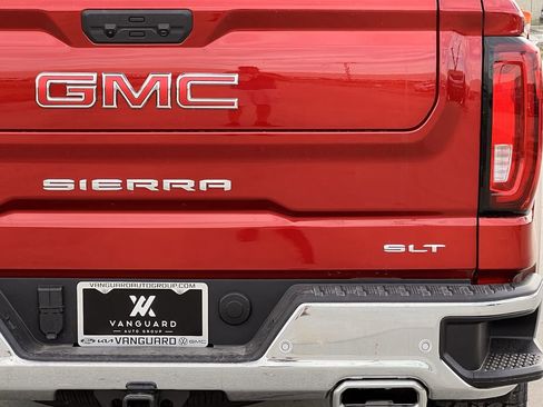 New 2026 GMC Sierra 1500 SLT image 4