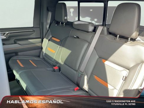 Used 2024 GMC Sierra 2500 AT4 w/ AT4 Premium Plus Package image 20