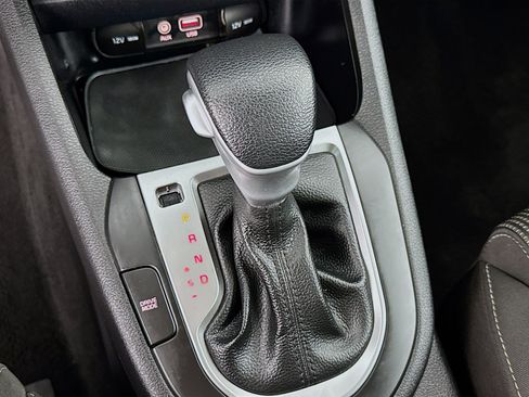 Used 2021 Kia Forte LXS image 19