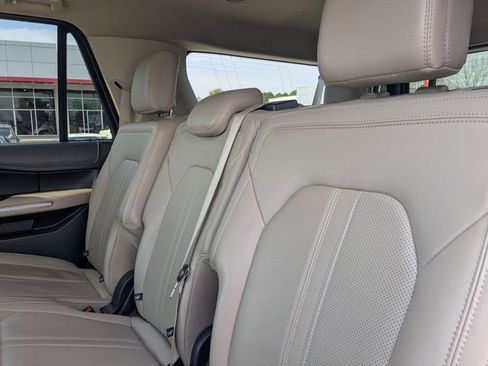 Used 2024 Ford Expedition Max Limited RWD image 28