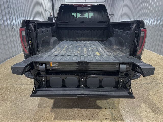 Used 2025 GMC Sierra 3500 AT4 w/ AT4 Premium Plus Package AWD/4WD image 5