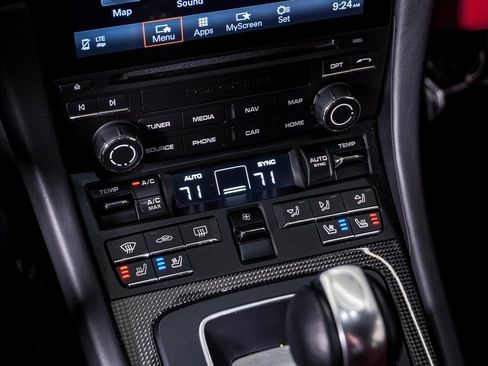 Used 2019 Porsche 911 Turbo S image 27