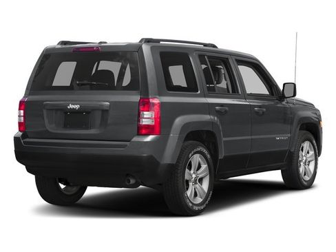 Used 2017 Jeep Patriot Sport w/ Power Value Group FWD image 2
