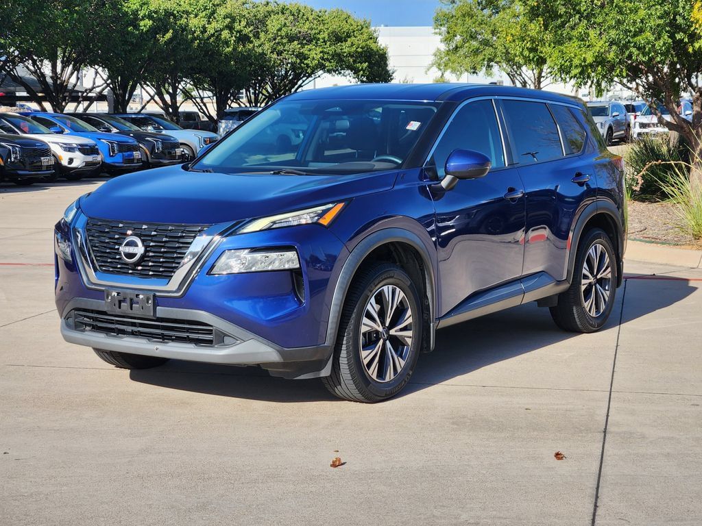 Used 2022 Nissan Rogue SV FWD image 2