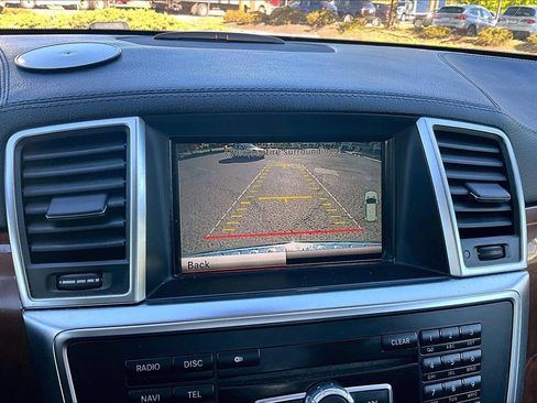 Used 2013 Mercedes-Benz GL 450 4MATIC image 27