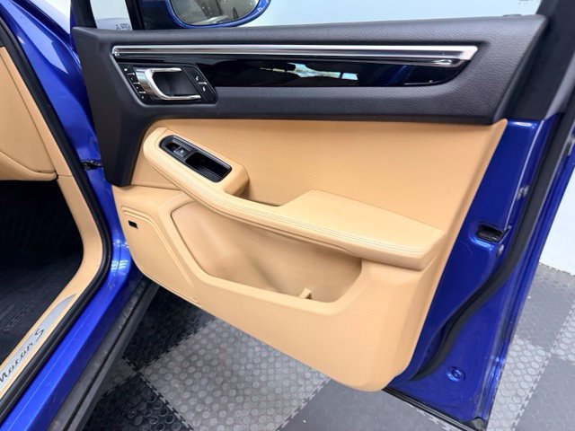 Used 2017 Porsche Macan S AWD/4WD image 37