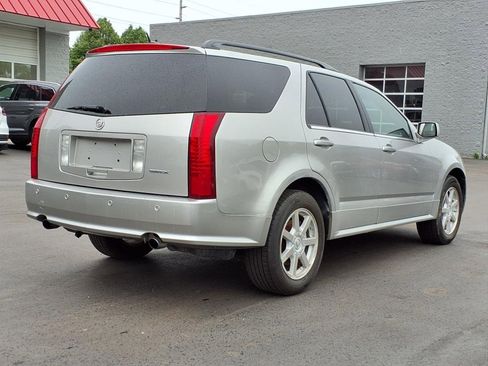 Used 2005 Cadillac SRX w/ 7-Passenger Value Package image 16