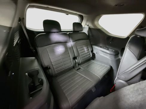 Used 2024 Kia EV9 Land AWD/4WD image 42