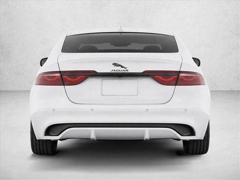 Used 2024 Jaguar XF R-Dynamic SE AWD/4WD image 6
