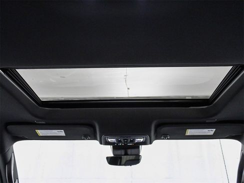 New 2025 Chevrolet Silverado 3500 High Country w/ High Country Premium Package image 19