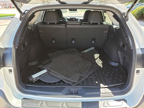 Used 2024 Subaru Outback Limited AWD/4WD image 15