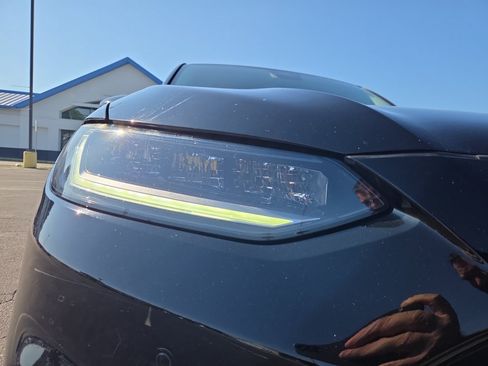 Used 2023 Honda HR-V EX-L image 24