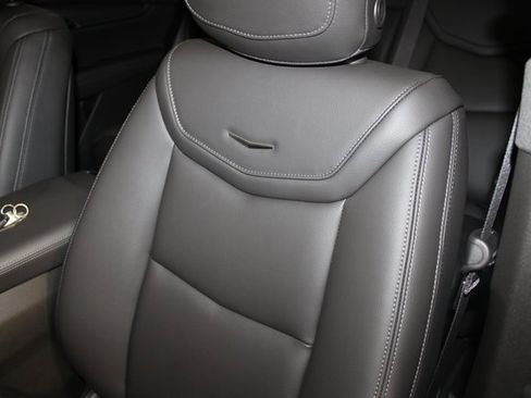 New 2025 Cadillac XT6 Luxury image 7