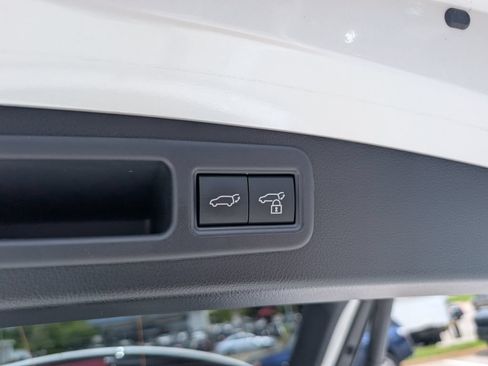 Used 2025 Lexus RX 350 Premium w/ Accessory Package (Z1) FWD image 15