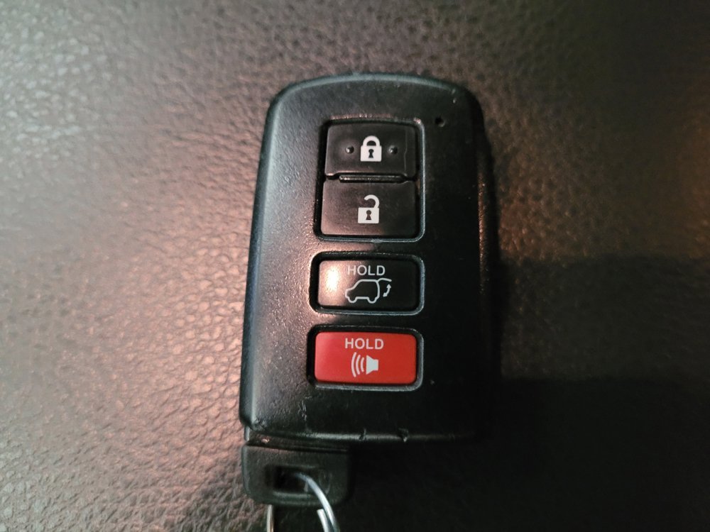 Used 2019 Toyota Highlander SE AWD/4WD image 32