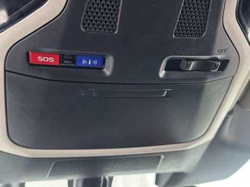 Certified 2025 Subaru Outback Premium w/ Popular Package #1A image 35