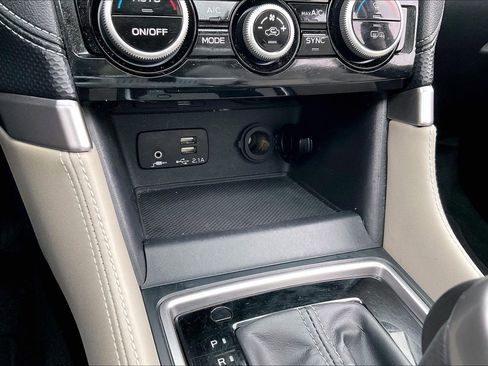 Used 2021 Subaru Forester Limited image 25