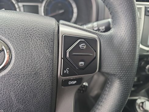 Used 2018 Toyota 4Runner SR5 Premium image 18