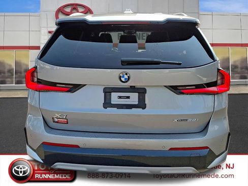 Used 2024 BMW X1 xDrive28i AWD/4WD image 5