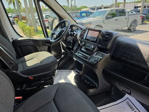 Used 2023 RAM ProMaster 2500 FWD image 12