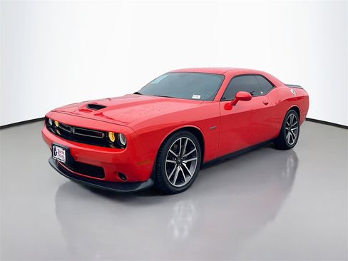 Used 2023 Dodge Challenger R/T image 3
