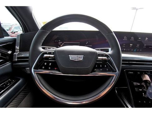 Used 2025 Cadillac Escalade IQ Sport 2 image 15