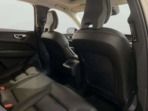 Used 2025 Volvo XC60 B5 Core AWD/4WD image 72