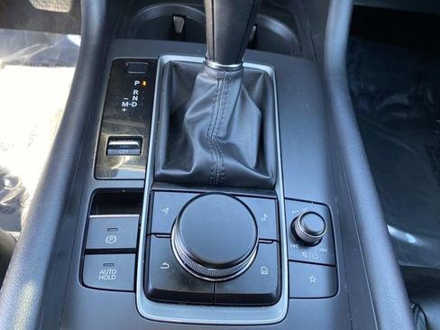 Used 2022 MAZDA MAZDA3 s FWD image 17