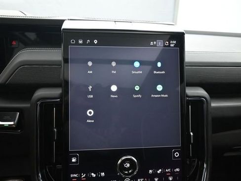 Used 2025 GMC Yukon AT4 Ultimate AWD/4WD image 19