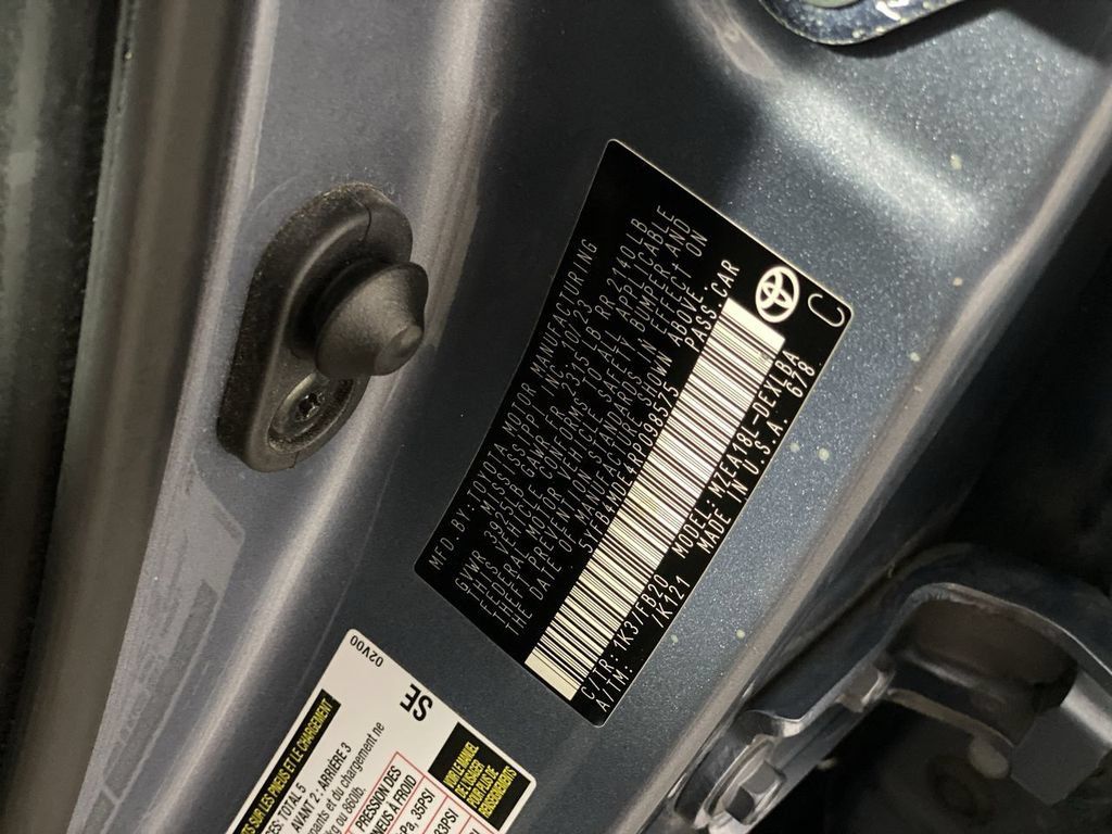Used 2024 Toyota Corolla LE FWD image 37