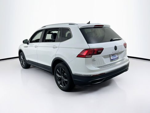 Used 2022 Volkswagen Tiguan SE image 7