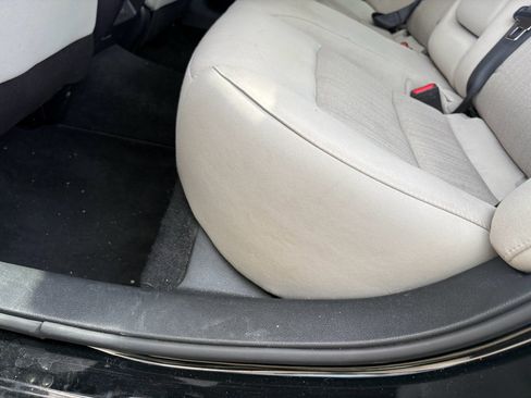 Used 2025 Nissan Altima 2.5 SV FWD image 18