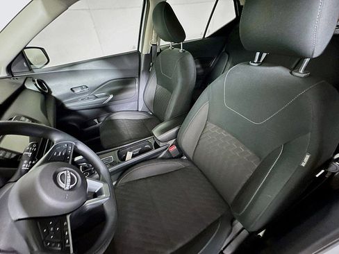 Used 2024 Nissan Kicks SV FWD image 11