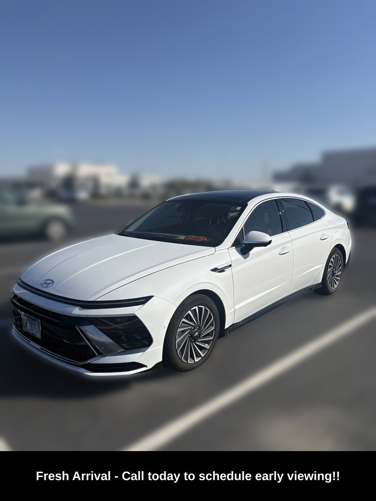 Used 2024 Hyundai Sonata Limited FWD image 4