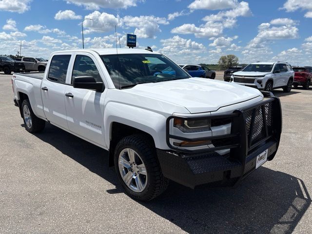 Used 2018 Chevrolet Silverado 1500 Custom w/ Custom Value Package AWD/4WD image 4
